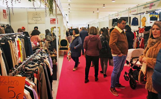 La V Feria de las Oportunidades convence a comerciantes y clientes