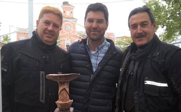 La agrupación de policías y guardias moteros de Extremadura visitó la localidad