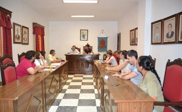 La corporación municipal despidió la legislatura con un pleno extraordinario