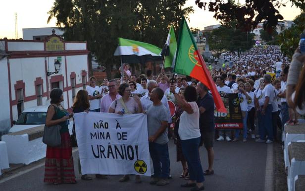 'Dehesa sin uranio' convoca una nueva manifestación en Oliva de la Frontera