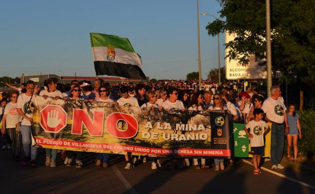 La plataforma ciudadana 'Dehesa sin uranio' convoca una nueva manifestación