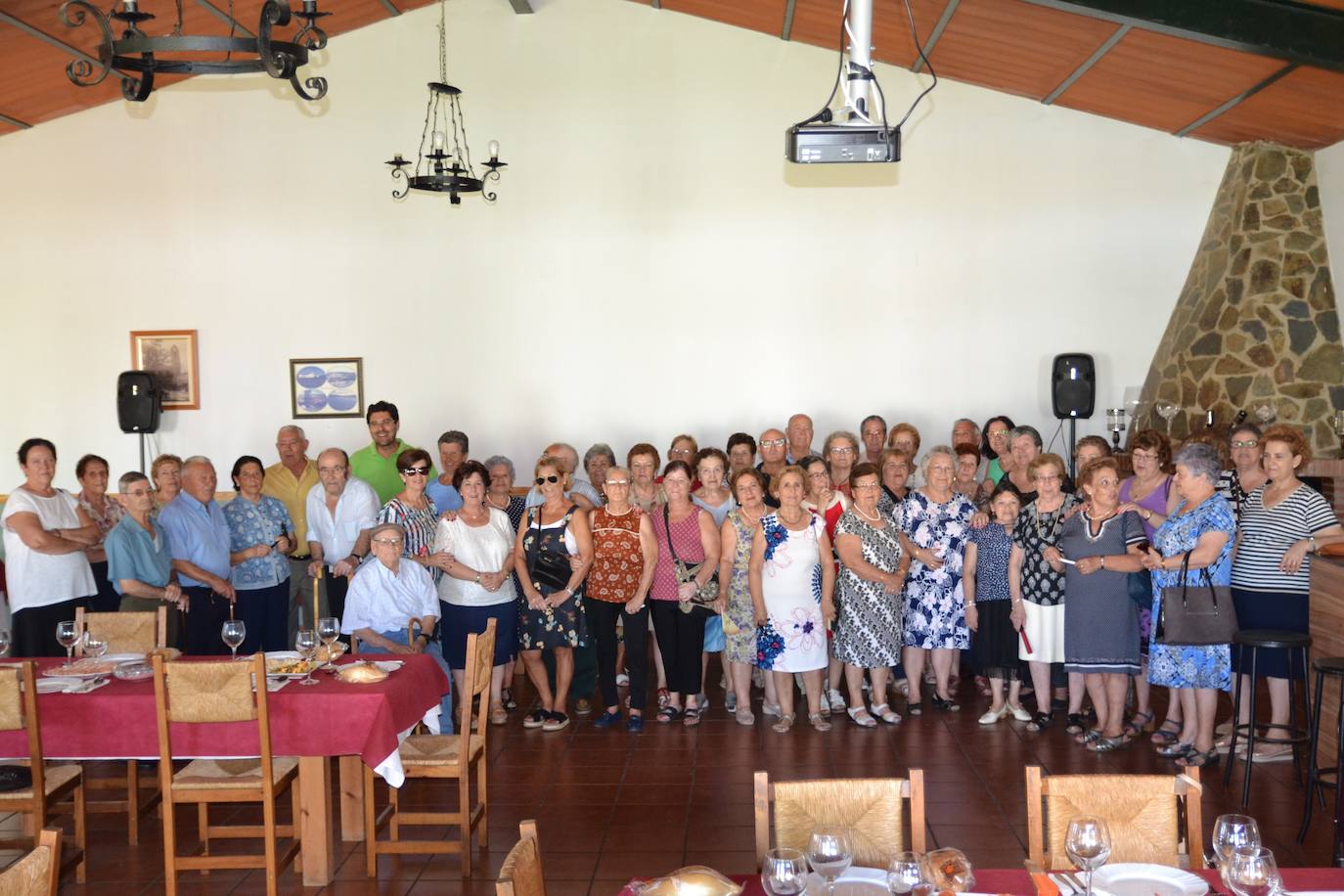 Excursiones, cine, teatro, comida de convivencia y charlas entre las actividades de la Semana del Mayor