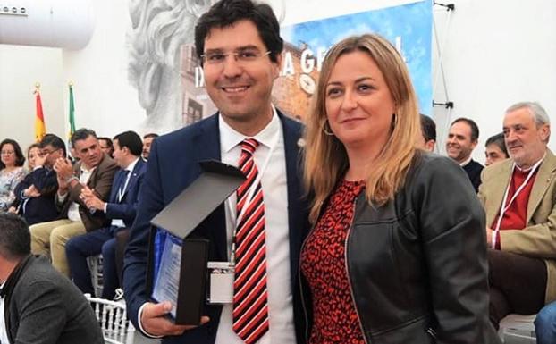 La FEMPEX reconoce la labor de Díaz Farias desarrollada en su presidencia del 2007 al 2011