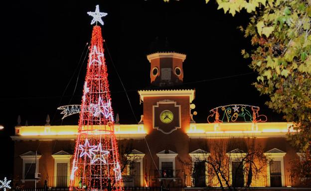 Los asistentes al encendido del alumbrado navideño degustarán dulces tradicionales