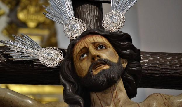 La Cofradía del Cristo llevará alimentos a las Hermanas de la Cruz de Sevilla