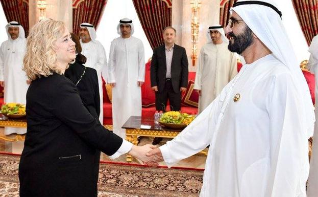 La villanovense Lourdes Vega recibe la Medalla a la Excelencia Científica de Emiratos