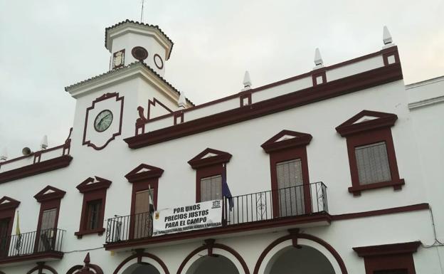 El Ayuntamiento informa a través de un bando de las nuevas medidas anta la crisis sanitaria