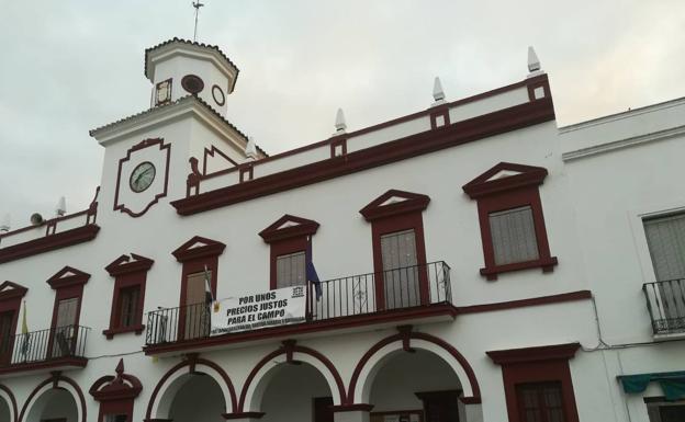 El Ayuntamiento recomienda asistir a los Servicios Sociales para las dudas sobre las facturas de agua y luz