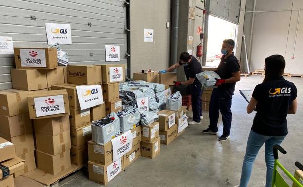 La localidad recibirá guantes y mascarillas quirúrgicas repartidas por la Diputación de Badajoz