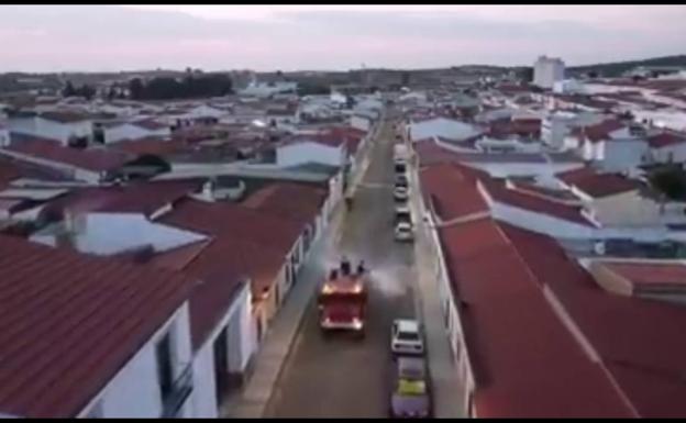 El Ayuntamiento volvió a desinfectar las calles en profundidad