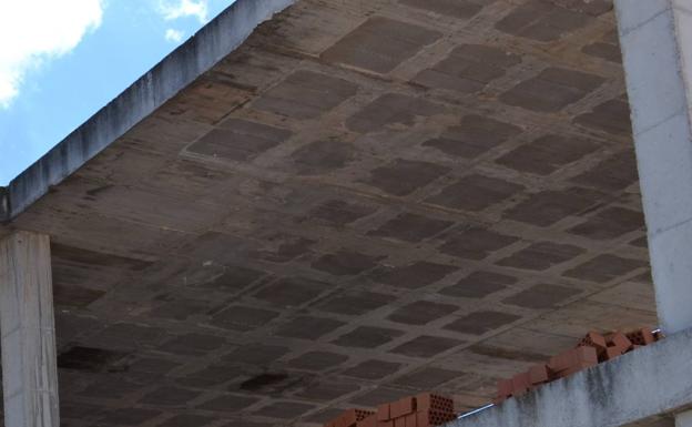 Las instalaciones de autoconsumo eléctrico sobre cubierta no necesitan licencia de obra en la región