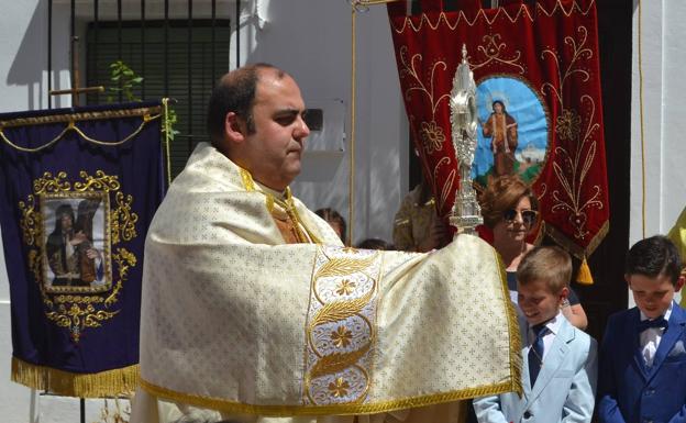 La Parroquia acogerá la celebración del Corpus Christi en su interior