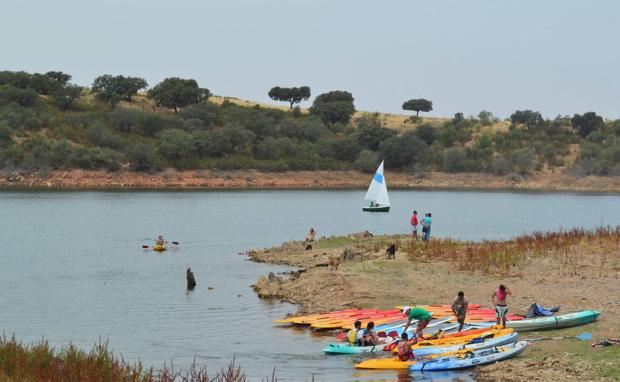 El embarcadero local acogerá las Jornadas de Turismo de Ocio Acuático Familiar