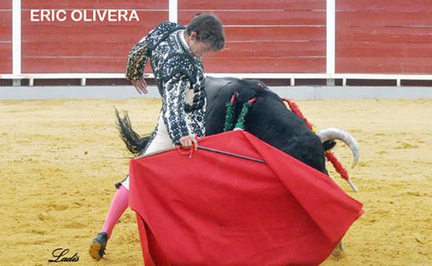 La Clase Práctica de la Escuela Taurina de Badajoz celebrada en la localidad repartió 8 orejas
