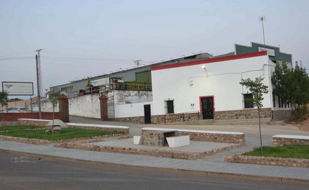 Comienza la instalación de la primera electrolinera de la localidad