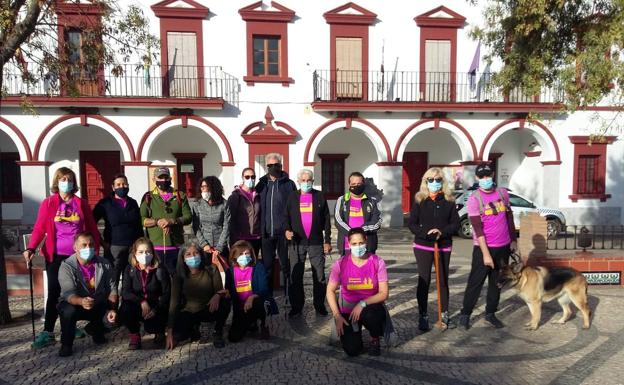 La tercera ruta de senderismo de naturaleza visitará las ruinas de la 'Casa Cuartel de Carabineros de Valuengo'