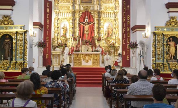 Los oficios de Navidad y la misa del Gallo se celebrarán con un 40% del aforo de la Parroquia