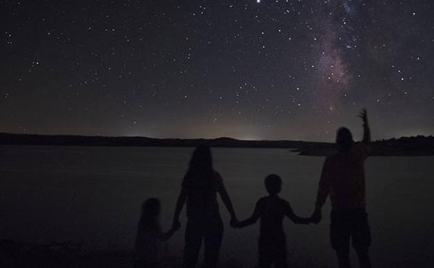 La Estrategia 'Extremadura, Buenas noches' ofrece actividades astroturísticas online