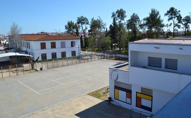 Infantil y Primaria entrarán más tarde los primeros días de la vuelta a clase mientras que Secundaria volverá online