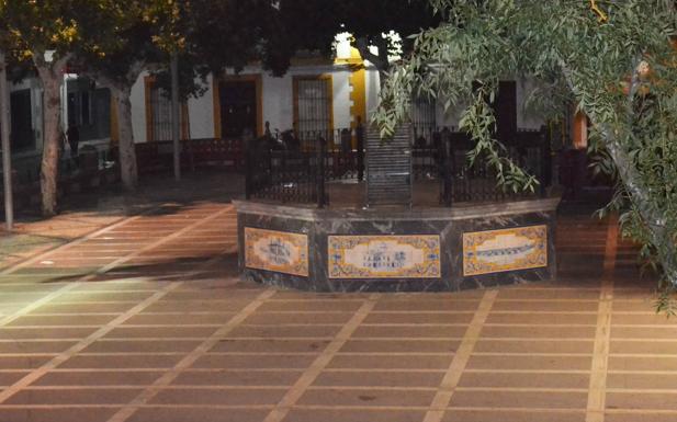 Se prolonga durante 28 días más el toque de queda a las 22.00h, al tiempo que se amplía la apertura del comercio