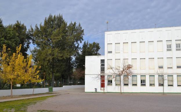 Salud Pública notifica cuatro nuevos positivos a la covid-19 y cierra un aula del CEIP F.R.P