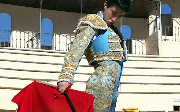 El novillero villanovense Manuel Perera disputará la final del Circuito de Novilladas de Andalucía