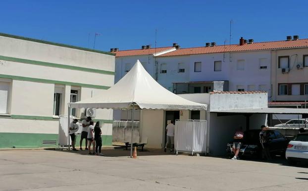 Comienza la vacunación de los jóvenes villanovenses nacidos en 2002, 2003 y 2004