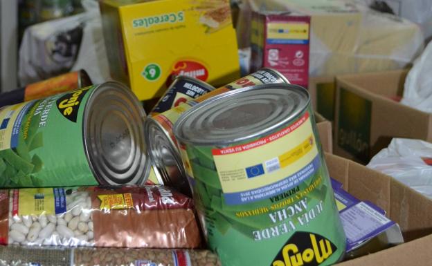 Las personas con un IPREM menor de 579 euros al mes podrán solicitar la Ayuda Alimentaria de Cruz Roja
