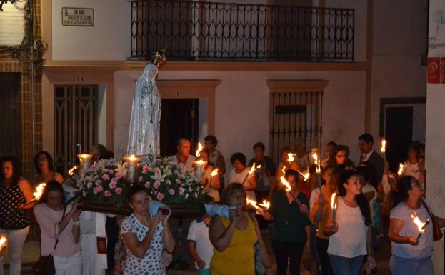 La Virgen de Fátima procesionará tras la misa por la paz en Ucrania, además se hará una colecta y recogida de ayuda