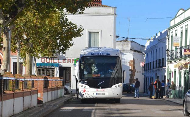 La parada de autobuses cambia su sitio al Silo debido a la instalación de stands del Gurumelo