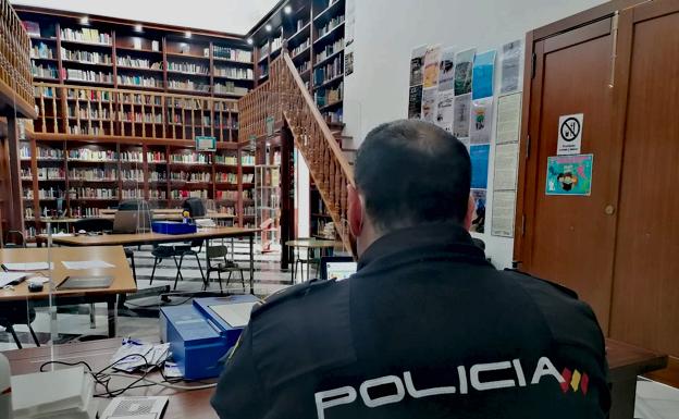 La Unidad Móvil de la Policía Nacional expedirá unos 400 nuevos D.N.I