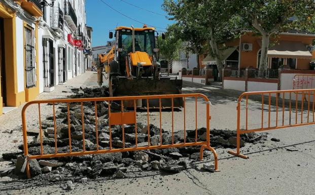 Comienzan las obras para convertir en plataforma única el entorno de la plaza