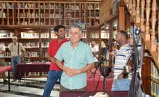 Antonio Viera expone 23 piezas en la Biblioteca dentro del 'Julio Cultural'