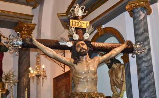 La procesión del Cristo de la Expiración podría suspenderse ante la falta de costaleros