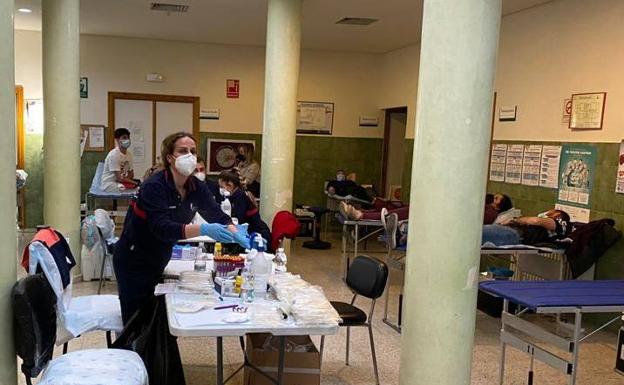 La localidad dona 90 bolsas de plasma, el doble de lo estimado por el Banco de Sangre