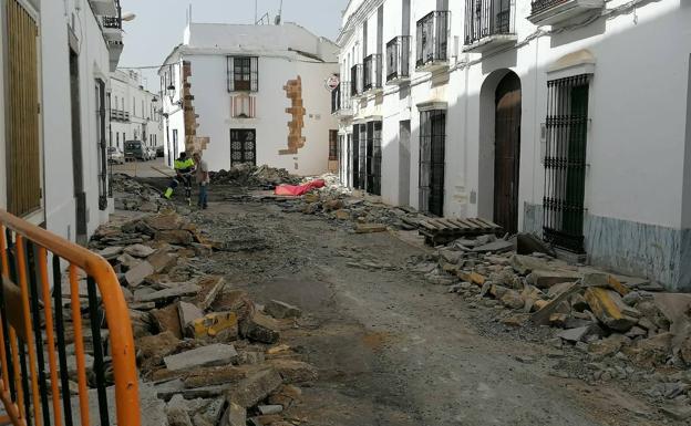 Se retoman las obras de la plataforma única que se prolongará desde la plaza a la calle Arroyito