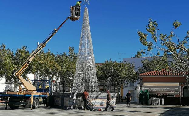 Se adelanta el encendido de la iluminación navideña dada la previsión de lluvias