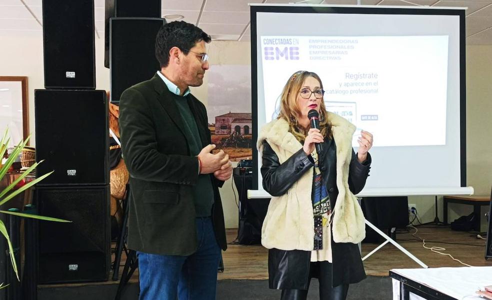 Más de 40 empresarias participaron en desayuno de negocios de la Red Conectadas en EME