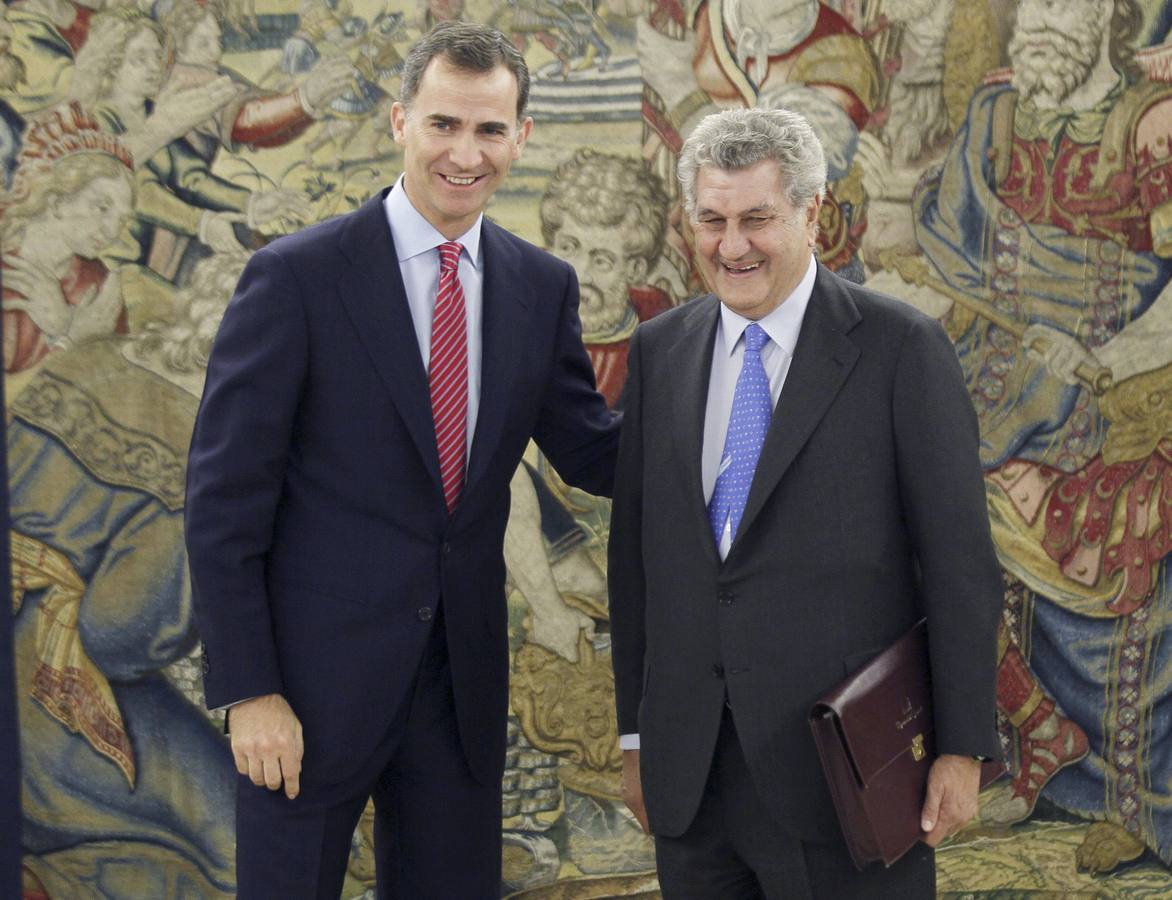 Felipe VI recibe a los representantes del poder legislativo y judicial