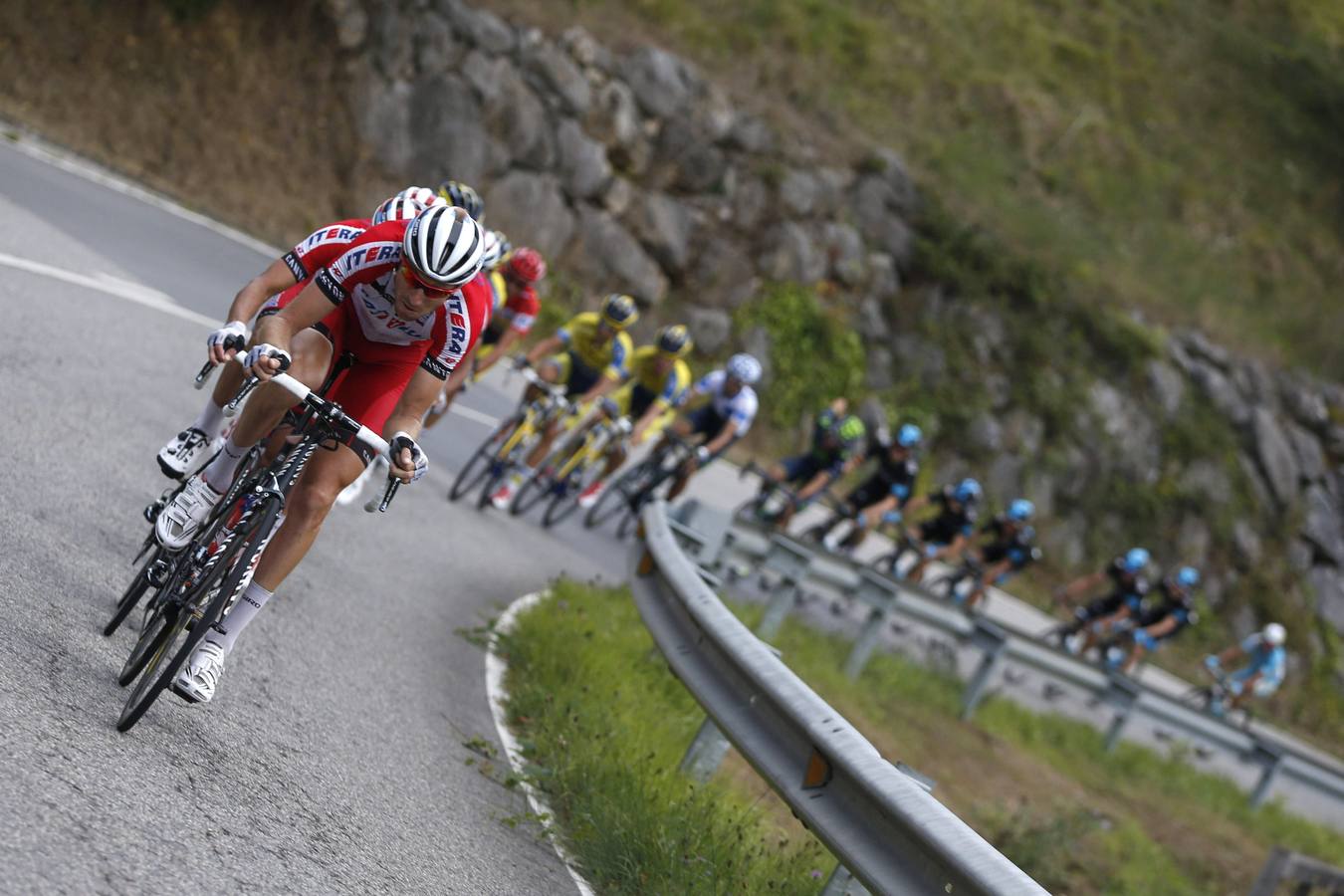 La etapa reina de la Vuelta hace más líder a Contador