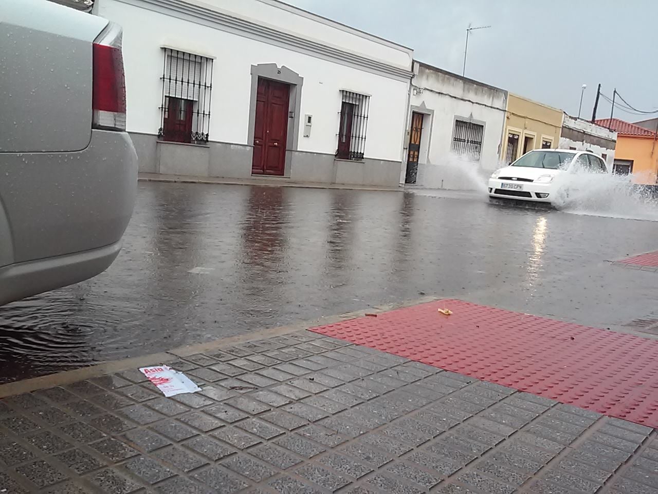 Las intensas lluvias provocan inundaciones en algunos municipios