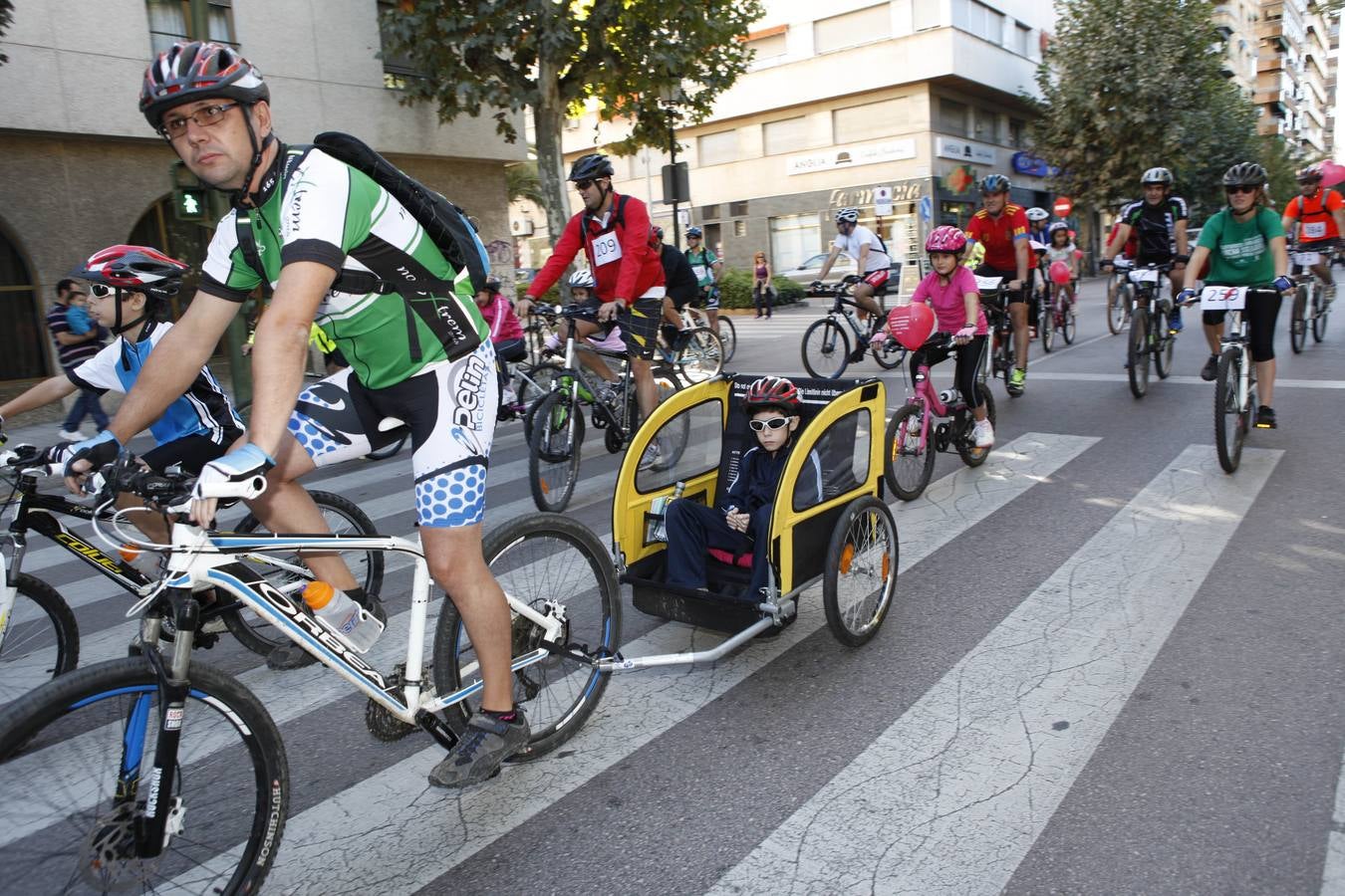 Tercera edición de la marcha 'Pedaladas Solidarias', de Alcer-Cáceres