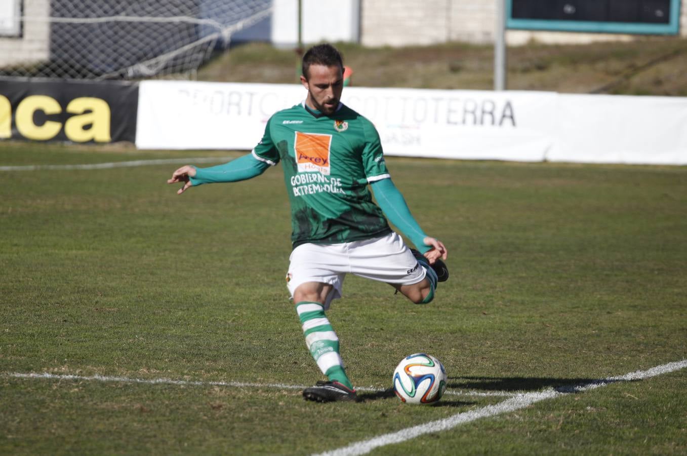 El Cacereño 'tumba' al San Roque de Lepe en los últimos minutos
