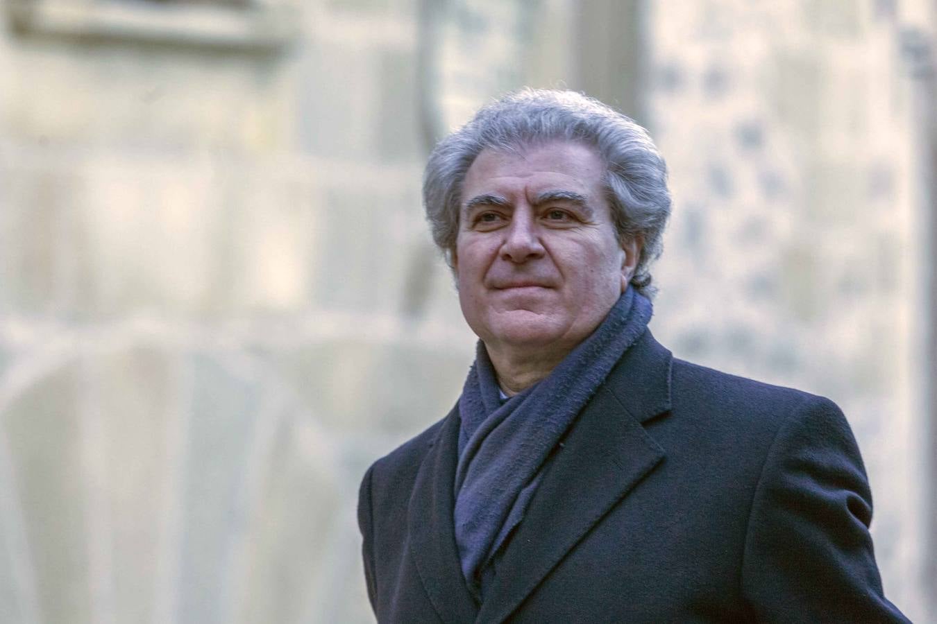 César Antonio Molina recoge el premio de periodismo Mercedes Calles