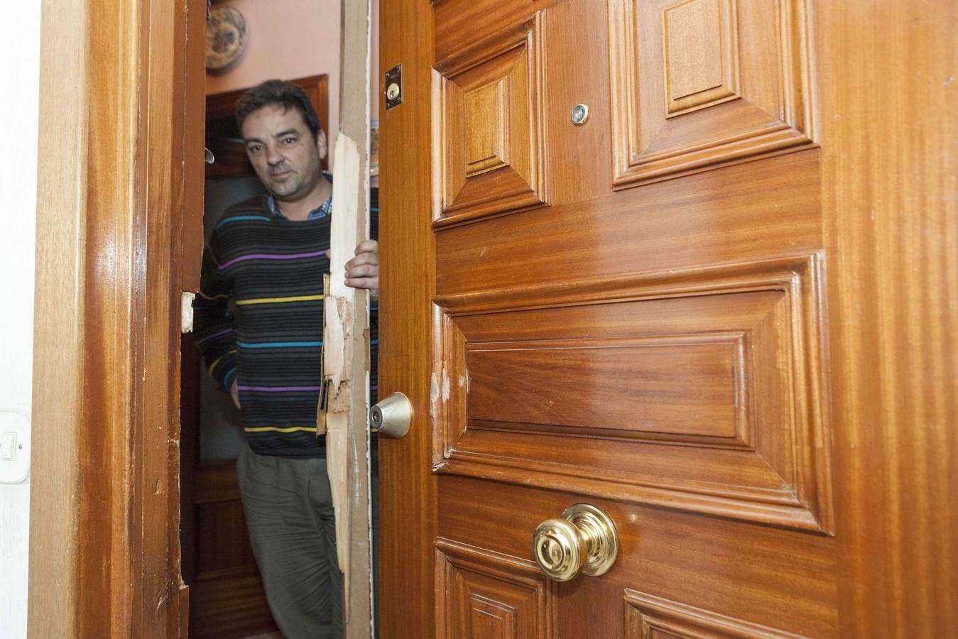 La Policía entra en la vivienda de una familia por error
