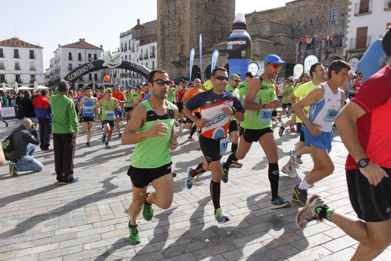 Búscate en la IX Media Maratón de Cáceres (I)