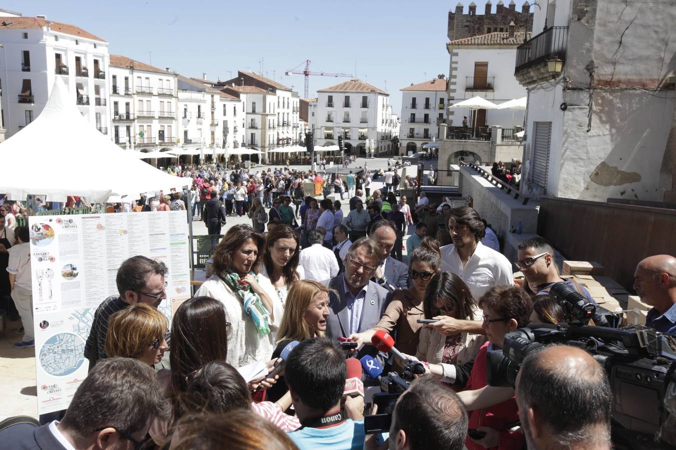 Cáceres reparte unas 4.000 raciones de migas