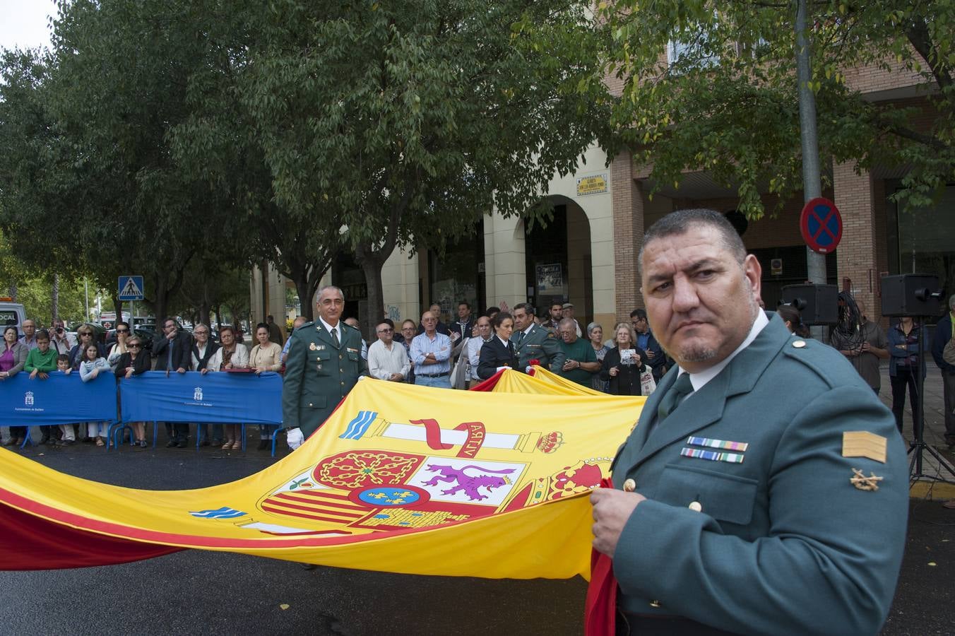 Homenaje a la bandera en Badajoz