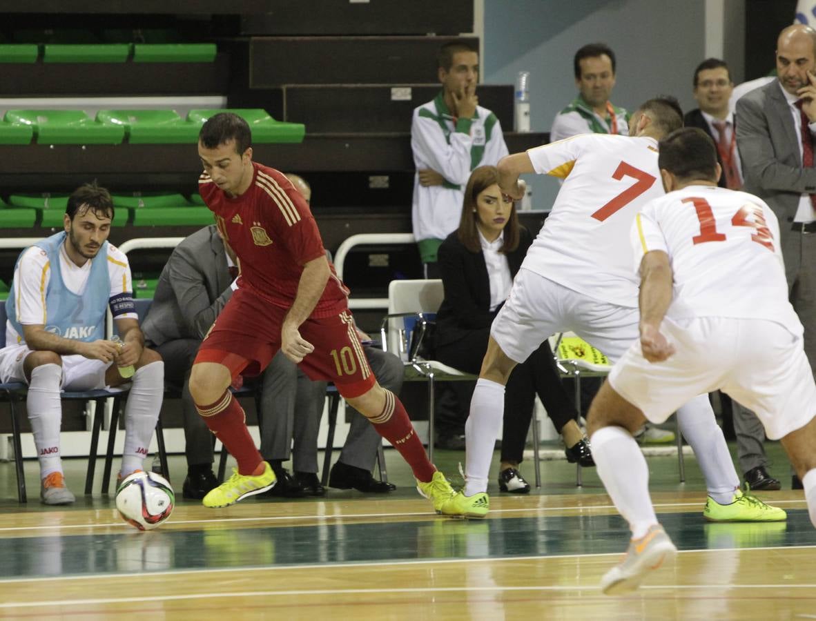 La Roja de fútbol sala se exhibe en Cáceres
