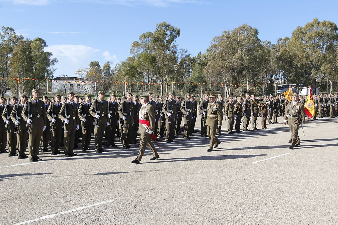 599 jóvenes soldados juran bandera en Cáceres